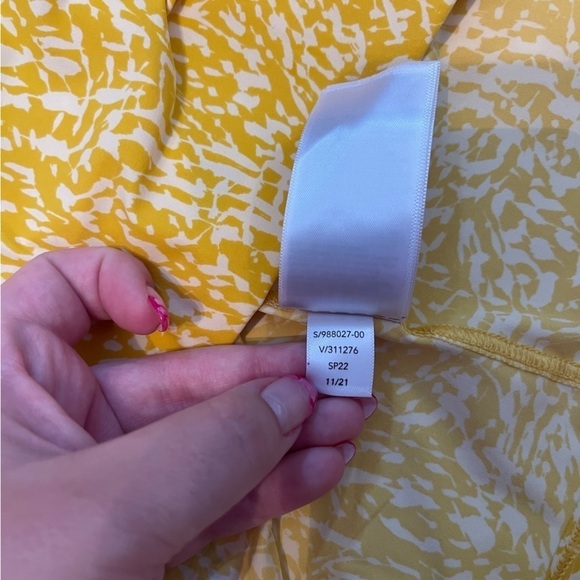 Athleta Ultimate Scoop Tank Yellow Size XS - Picture 7 of 9